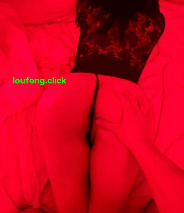 超爽马达臀小雯