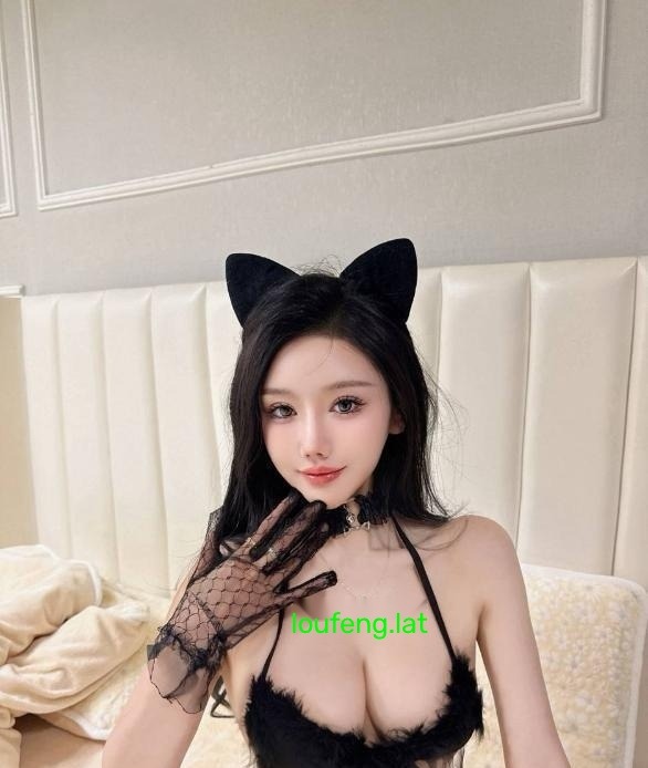 黑丝性感长腿御姐