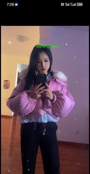 河东大胸美女