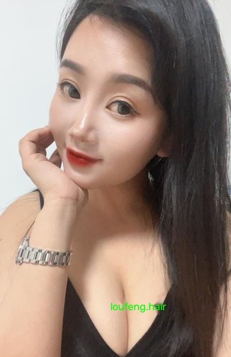黑丝大奶美人