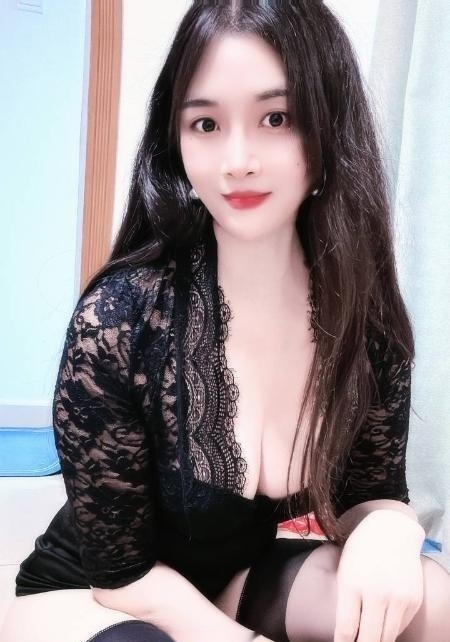 性感丰满翘臀月儿
