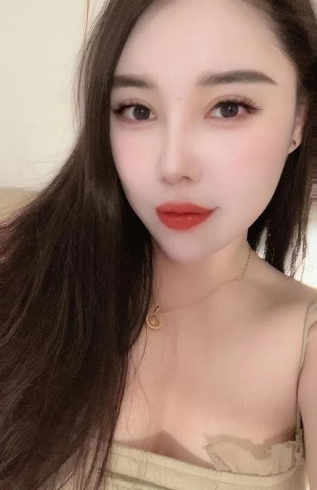 建邺大胸小少妇