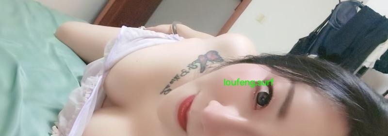 D奶大屁股偷情骚女
