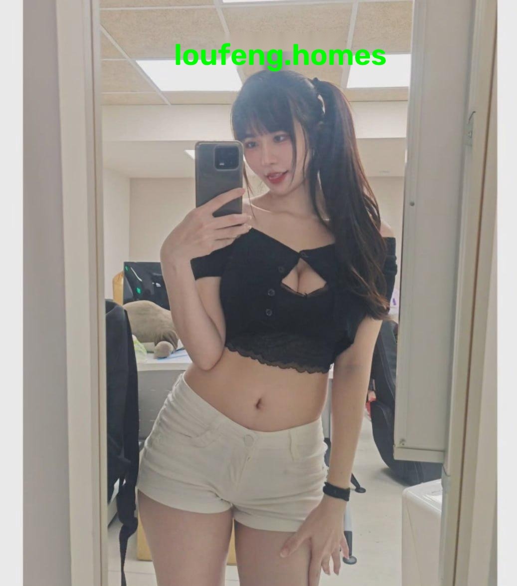 俏皮清纯粉嫩妹妹