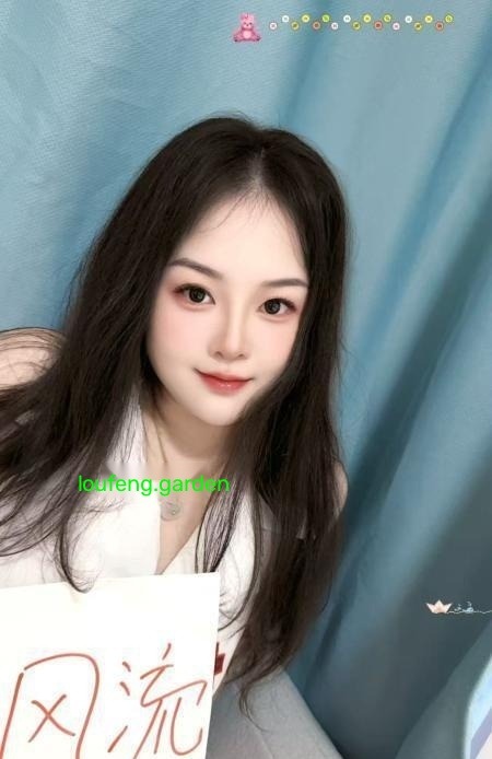 成华眼镜小妹