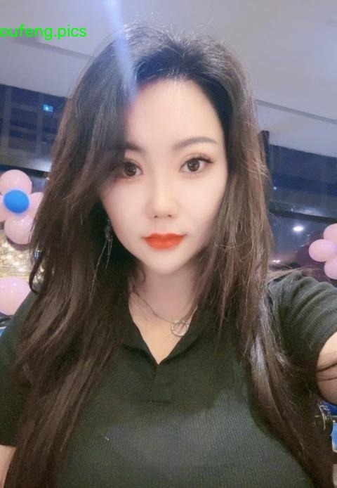 大胸的少妇