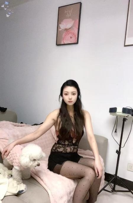 长腿御姐小骚骚