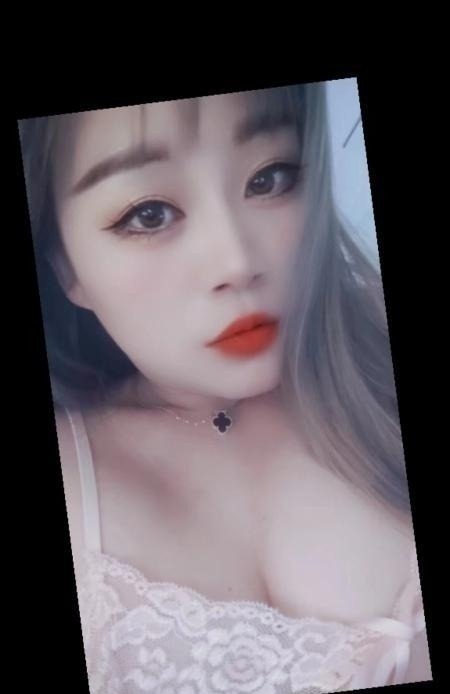 深喉磨棒骚御姐