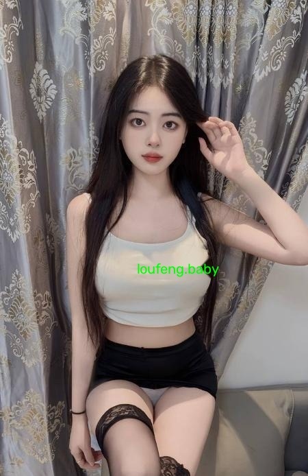 性感身材长腿女友萱萱
