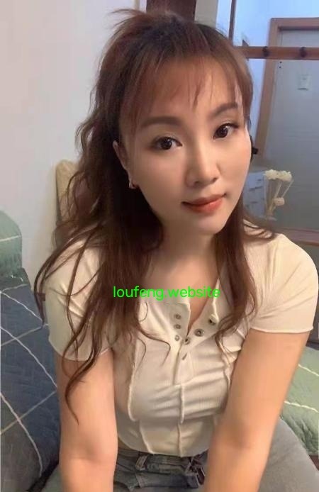 一字马小姐姐