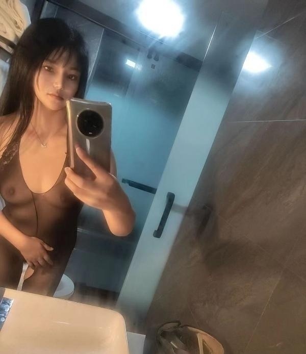 可拍视频的大长腿美女