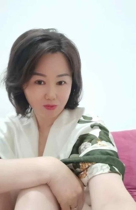 越秀泄火熟女