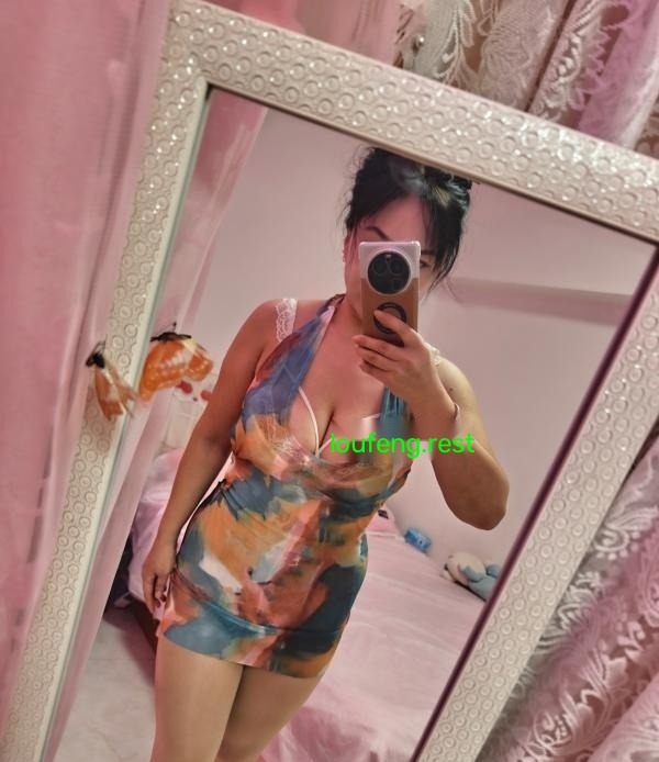 丰乳肥臀水娃榨汁姬