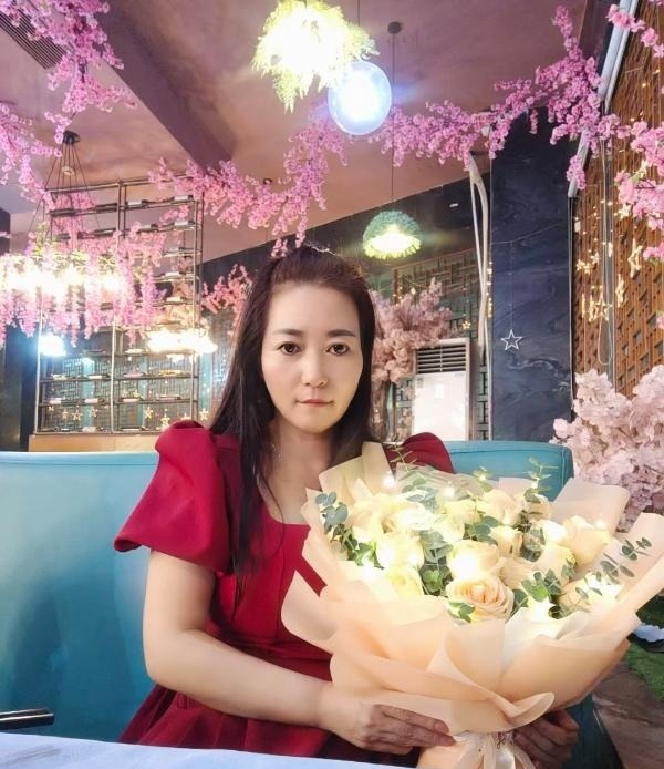东莞足交熟女