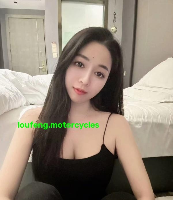 天心长腿新人梓琪