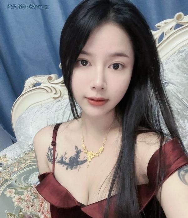 浦东D奶小骚货