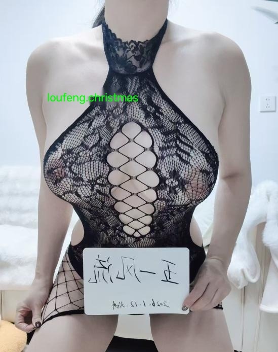 气质大胸美女