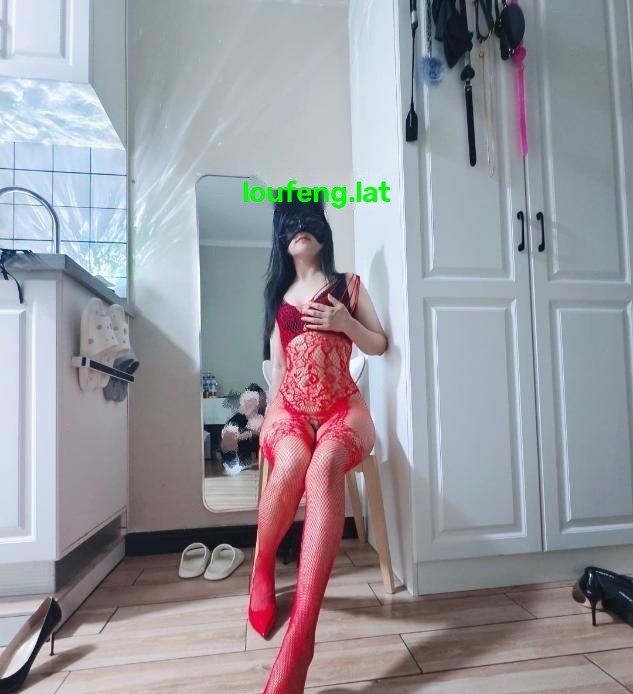 出击骚丽丽