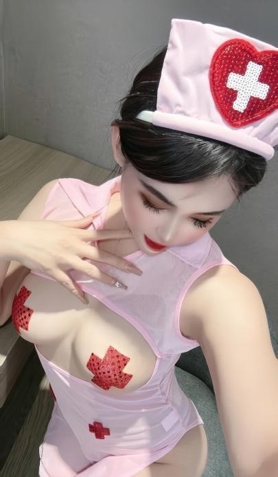 翘臀水多璐璐老师
