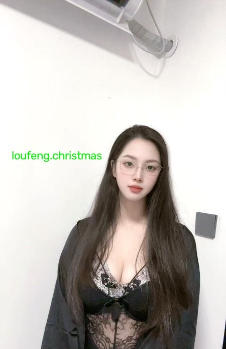 反差御姐明媚儿